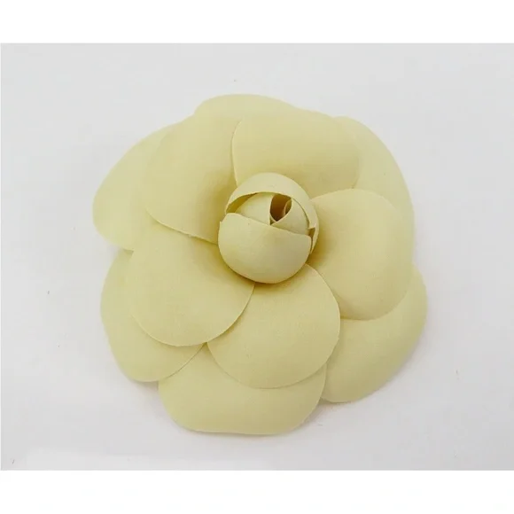 CHANEL Cream Floral Brooch with box